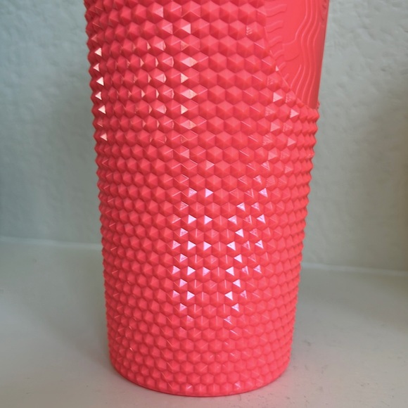 ❗️STARBUCKS DRAGON FRUIT PINK STUDDED BLING HOLIDAY STRAW TUMBLER COLD CUP - Picture 4 of 8